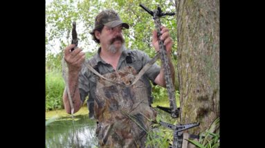 GEAR- What does Dan Infalt take hunting each day?